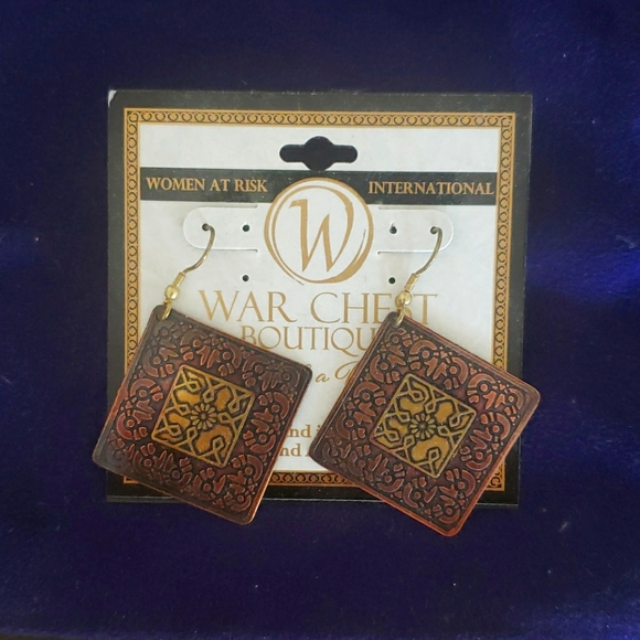 Square hanging Earrings Brass Bronze Color - Picture 1 of 2